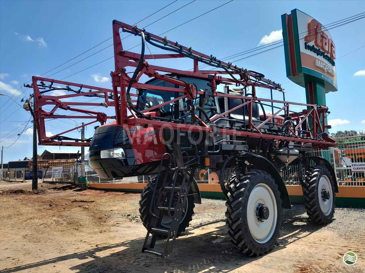 PULVERIZADOR CASE PATRIOT 250 Tração 4x4 Maqforte - Stara - Matriz PATO BRANCO PARANÁ PR